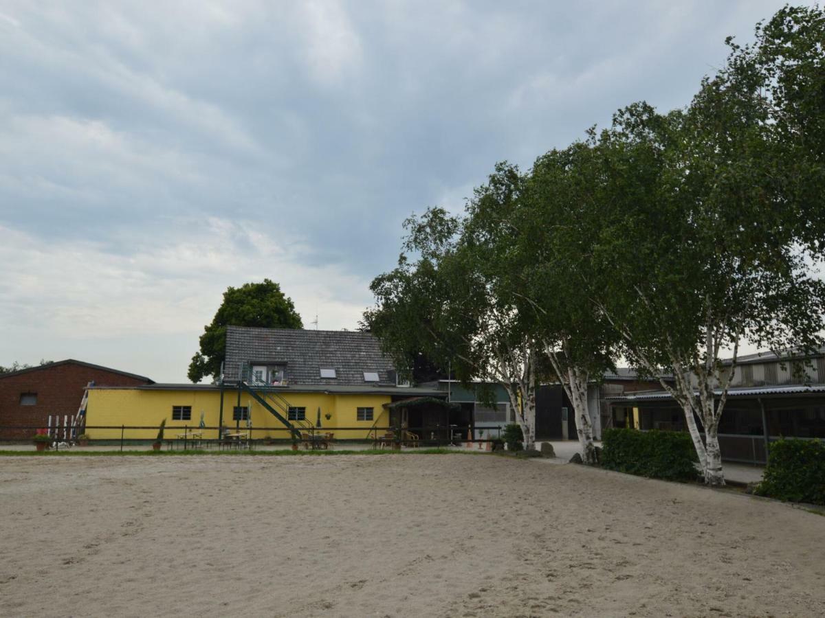 Holiday Home On A Farm Near Duesseldorf Juchen Ngoại thất bức ảnh